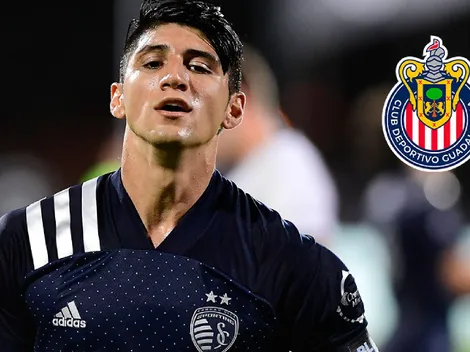 La persona que podría alejar a Alan Pulido de Chivas