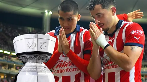 Chivas ya viaja a Estados Unidos tras dos horas de retraso.