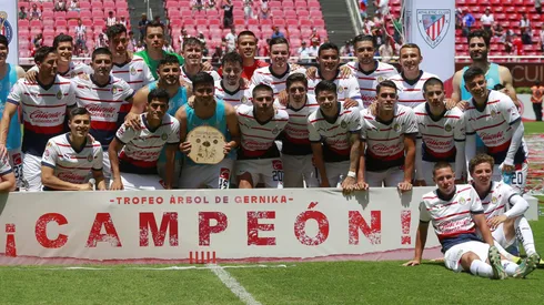 ¿Cuándo termina el mercado de fichajes para Chivas en el 2023?