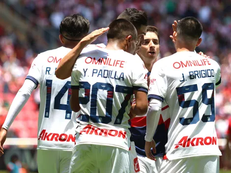 Subastan jerseys de Chivas