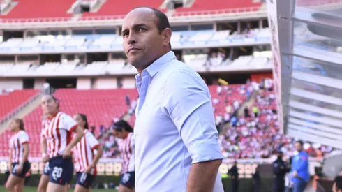 Revela el Pato Alfaro lo que le dijo la directiva de Chivas Femenil para su despido