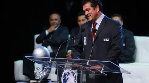 Carlos Hermosillo aconseja a Chivas para que Yael Padilla no pierda el buen momento en el Apertura 2023