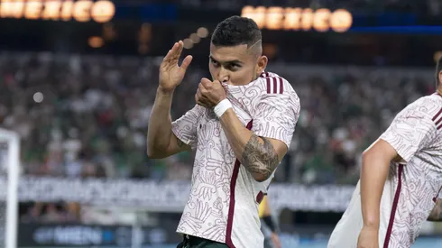 Alvarado y Pineda claves en la victoria de México ante Costa Rica.