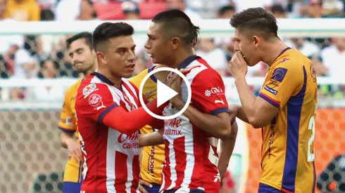 Yael Padilla y el Nene Beltrán anotan dos golazos para Chivas.