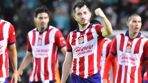 Alan Mozo fue resaltado por el análisis estadístico como pieza clave de la zaga de Chivas en León