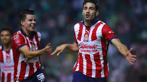 LEON, MEXICO – JULIO 3: Antonio Briseno del Chivas en festejo despues de anotar el primer gol de su equipo durante el juego de la jornada 1 del Torneo Apertura 2023 de la Liga BBVA MX en el Estadio Nou Camp el 3 de Julio de 2023 en Leon, Mexico. (Foto: Cesar Gomez/JAM MEDIA)