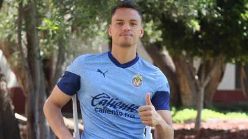 Oscar Whalley ha sido centro de la polémica tras su registro en el plantel de Chivas