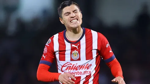 Chivas le encontró acomodo a Ronaldo Cisneros.