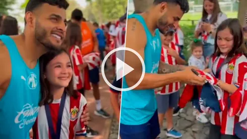 Alexis Vega protagonizó el emotivo momento con la pequeña aficionada de Chivas