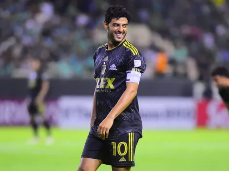 ¿Juega Carlos Vela ante Rayados de Monterrey?
