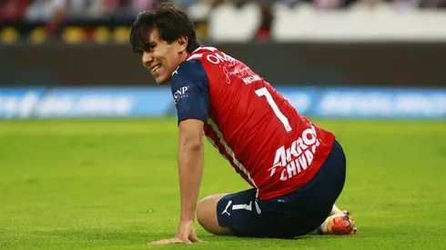 José Juan Macías estaría muy cerca de volver a la acción con Veljko Paunovic en Chivas