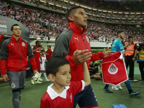 Carlos Salcido defendió el fracaso de Chivas