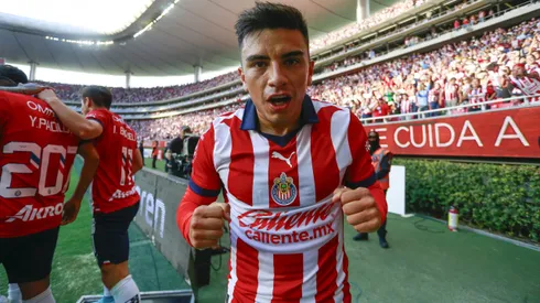 GUADALAJARA, MEXICO – JULIO 8: Fernando Beltran del Chivas en festejo despues de anotar el segundo gol de su equipo durante el juego de la jornada 2 del Torneo Apertura 2023 de la Liga BBVA MX en el Estadio AKRON el 8 de julio de 2023 en Guadalajara, Mexico. (Foto: Alfredo Moya/JAM MEDIA)