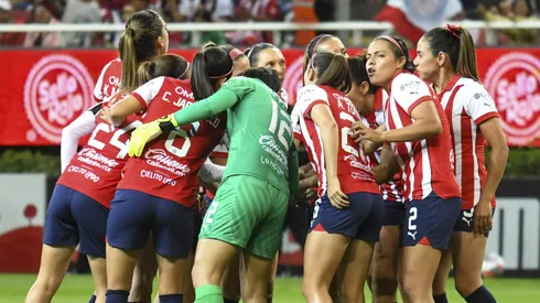 Chivas Femenil recibe a Tigres con un invitado especial en el Akron.