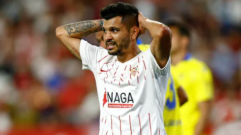 Tecatito Corona sigue con problemas físicos.