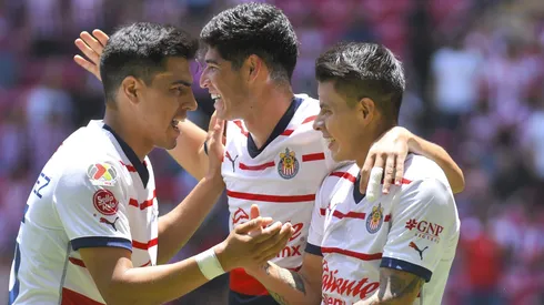 Noticias de Chivas hoy 4 de agosto: Preocupa Vega; ya hay fecha para volver; la ventaja de no jugar