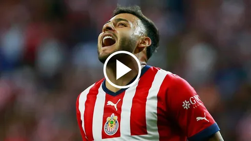 Alexis Vega ingresó en Chivas de Guadalajara y la afición lo recibió con un durísimo mensaje.