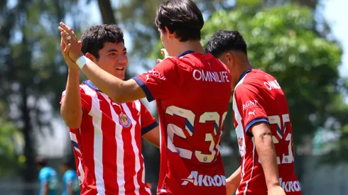 Juan Uribe sentenció la victoria de Chivas en Sub18