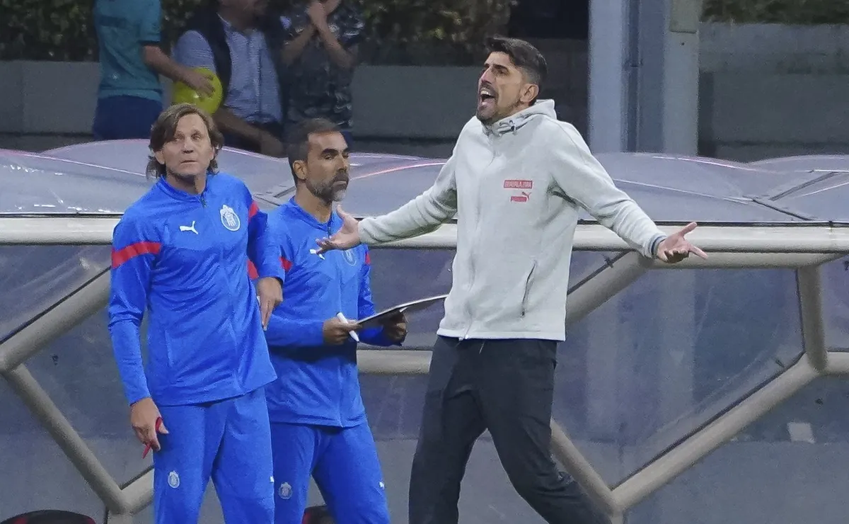 En Chivas enojados con Paunovic antes de Mazatlán - Rebaño Pasión