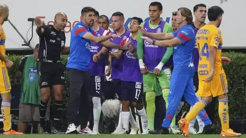 Filtran el enojo de jugadores de Chivas con Paunovic desde la Final con Tigres