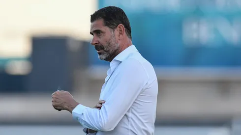 Fernando Hierro y lo temas que no quiso abordar en la conferencia de Chivas ¡Regaña a la prensa!