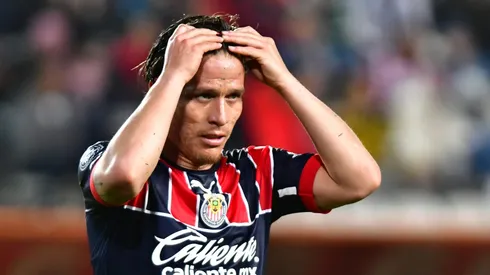 Se confirmó el jugador de Chivas que se ganó a la afición antes del Clásico Nacional