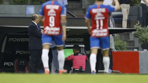 El juez central designado para este Clásico Nacional ya lo dirigió en el Apertura 2019 con mucha polémica