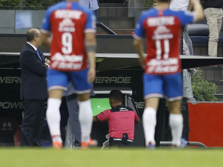 ¿Quién será el árbitro del Clásico Nacional 2023?