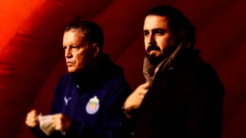 Amaury Vergara y un dardo para Ricardo Pelaez.