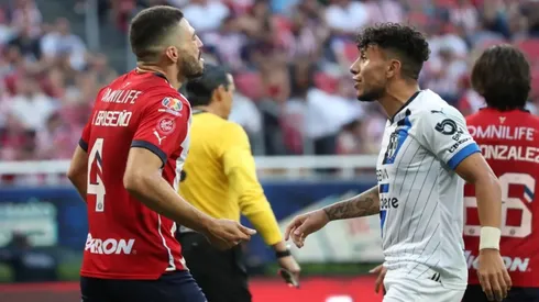 Briseño fue defendido por la afición de Chivas tras la agresión verbal de Joao Rojas