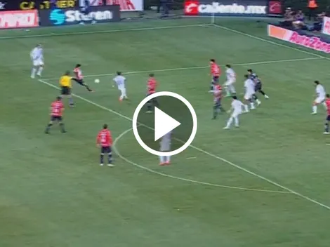 Erick Gutiérrez falla un gol que provoca más críticas en su contra