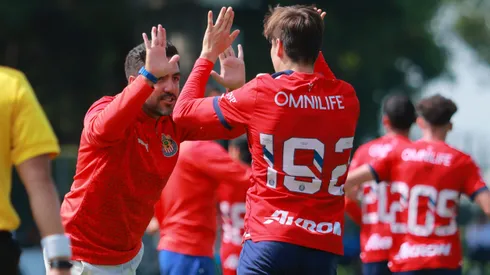 Armando González definió la victoria de Chivas con un gol en el segundo tiempo