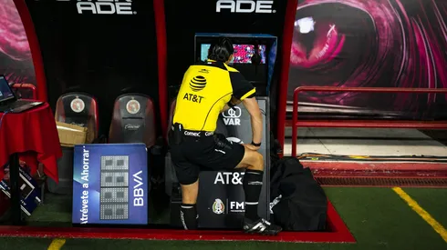 Macías Romo no dirige un partido de las Chivas desde el Clausura 2022 en el Estadio Akron