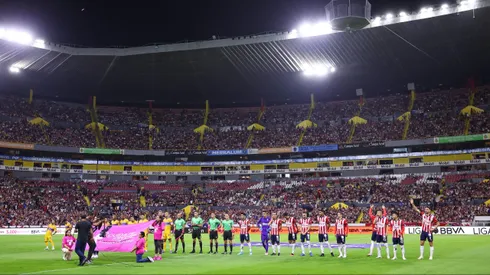 La afición de Chivas respondió en la tribuna, pero el equipo no hizo lo mismo en la cancha del Estadio Jalisco