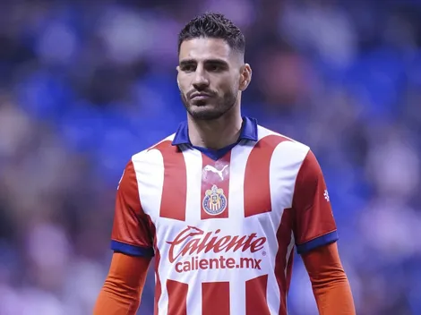 El error defensivo que condenó a Chivas a la derrota vs. Tigres