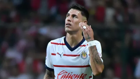 Chicote Calderón, cerca de irse de Chivas.