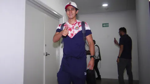Macías regresaría en menos de un mes con Chivas