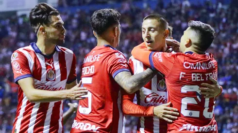 Chivas enfrenta a Tigres en la Jornada 14