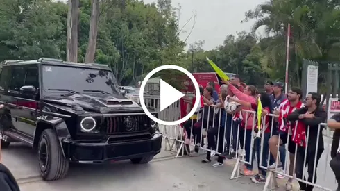 Los aficionados de Chivas no perdonaron a Alexis Vega y Cristian Calderón a su regreso en Verde Valle