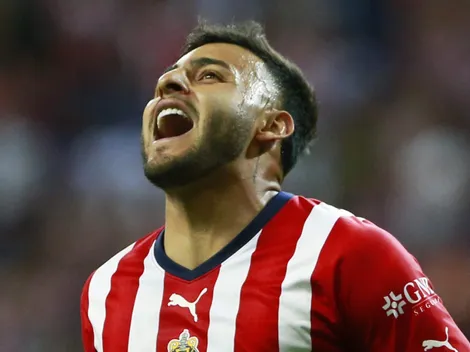 ¿Tigres le quiere comprar a Chivas la ficha de Alexis Vega?