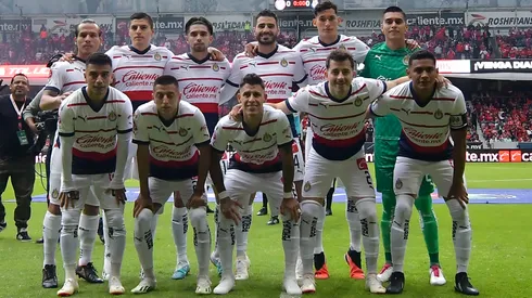 ¿Última oportunidad para un futbolista de Chivas?