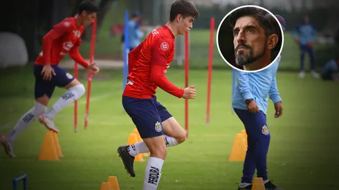 Armando González trabaja con el primer equipo de Chivas bajo la supervisión de Veljko Paunovic
