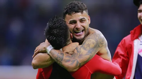 Chivas no puede tener tanto tiempo separados a Alexis Vega y Chicote Calderón ¡URGE UNA DECISIÓN!