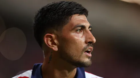 Víctor Guzmán continuaría en Chivas