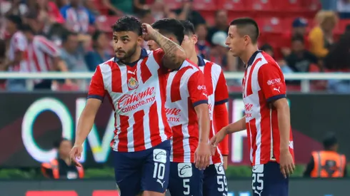 Nadie salvará en Chivas a Alexis Vega y a Cristian Calderón para el 2024: Está decidido