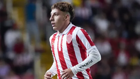 Chivas insiste con el fichaje de Heriberto Jurado.