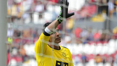 Oswaldo Sánchez reaccionó a su debut con los Históricos del Guadalajara