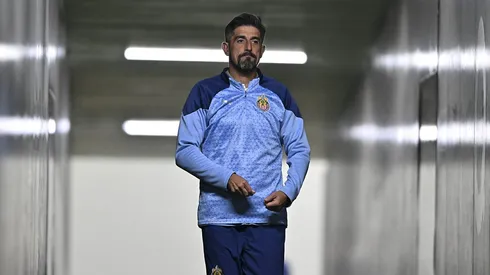 Querétaro, Querétaro, 31 de octubre de 2023. Veljko Paunovic, director técnico durante el partido de la jornada 15 del torneo Apertura 2023 de la Liga BBVA MX, entre los Gallos Blancos del Querétaro y las Chivas Rayadas del Guadalajara, celebrado en el estadio La Corregidora. Foto: Imago7/ Etzel Espinosa