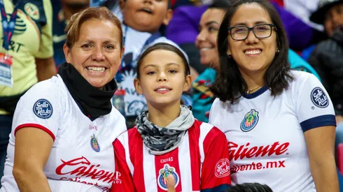 La afición de Chivas Femenil vuelve al Estadio Akron para este Clásico Nacional de Ida en Semifinal