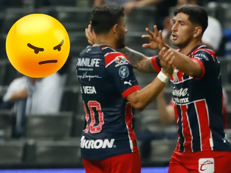 Alexis Vega hace enojar al Pocho Guzmán